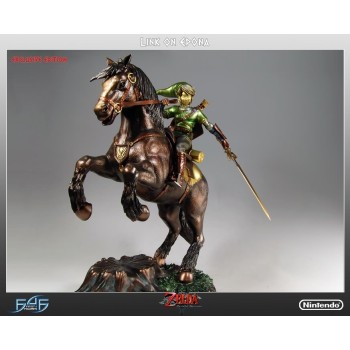 The Legend of Zelda Twilight Princess Link on Epona Statue Exclusive